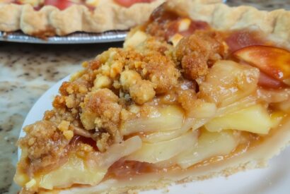 Thumbnail for Classic Homemade Apple Pie Recipe