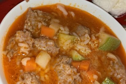Thumbnail for 🍲 Mexican-Style Albondigas Soup (Meatball Soup)